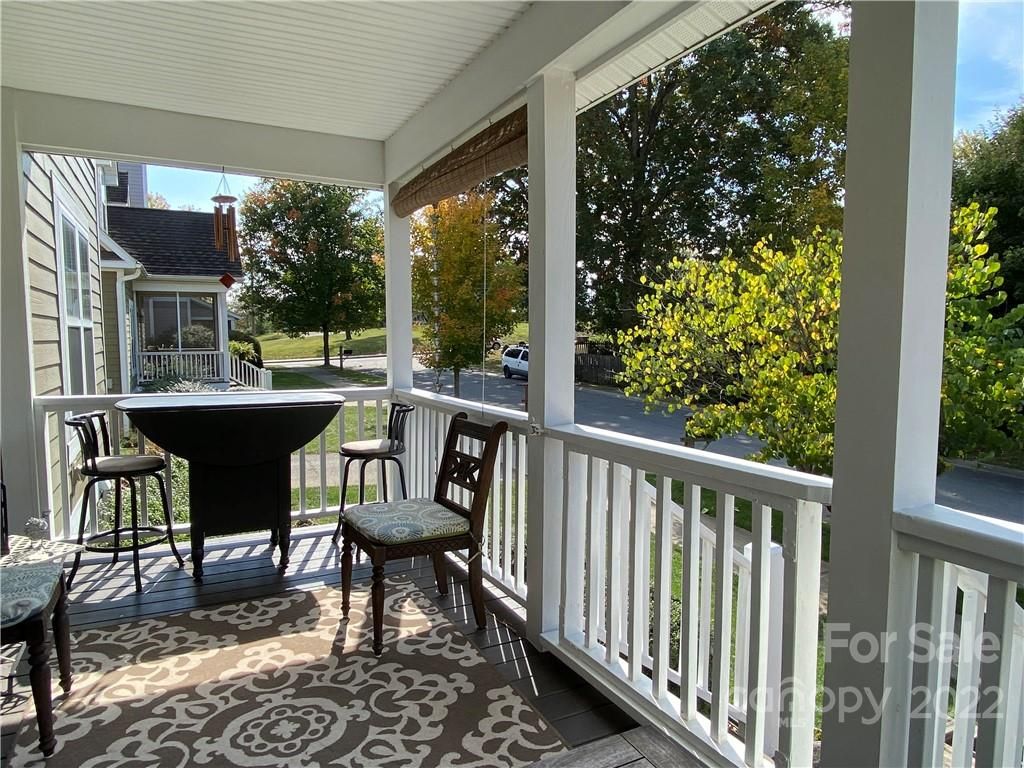 105 Fairview Oaks Lane
