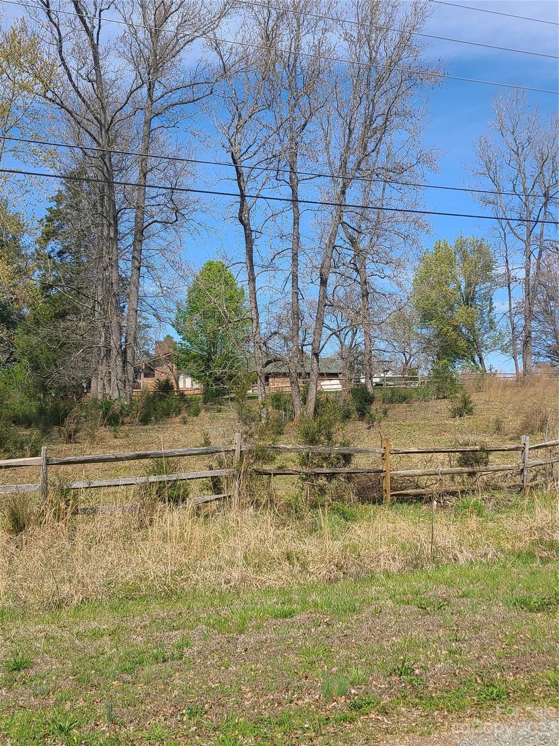 2555 Biggers Road