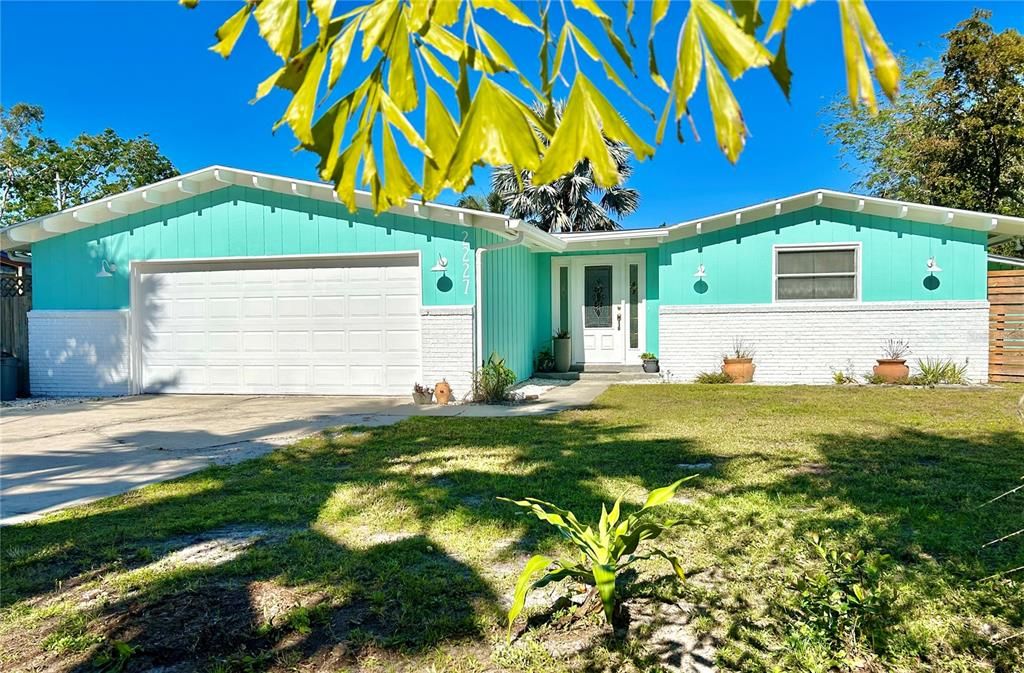 2227 Alvarado Lane