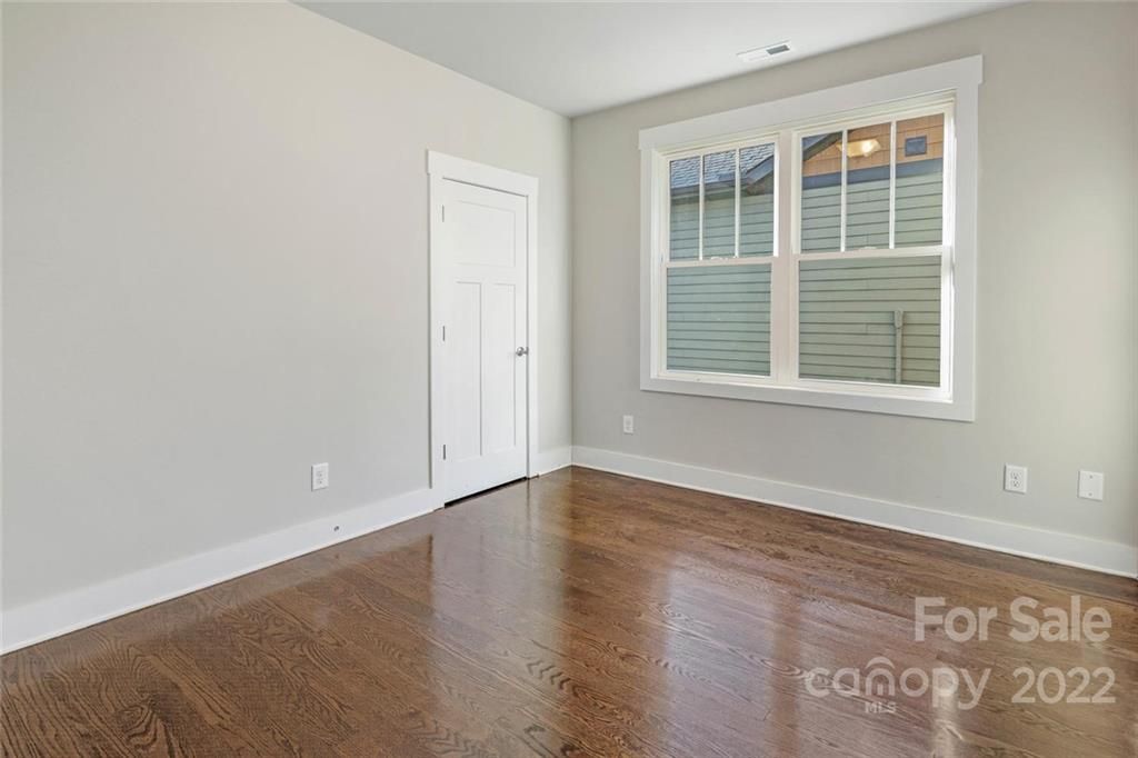 197 Hogans View Circle
