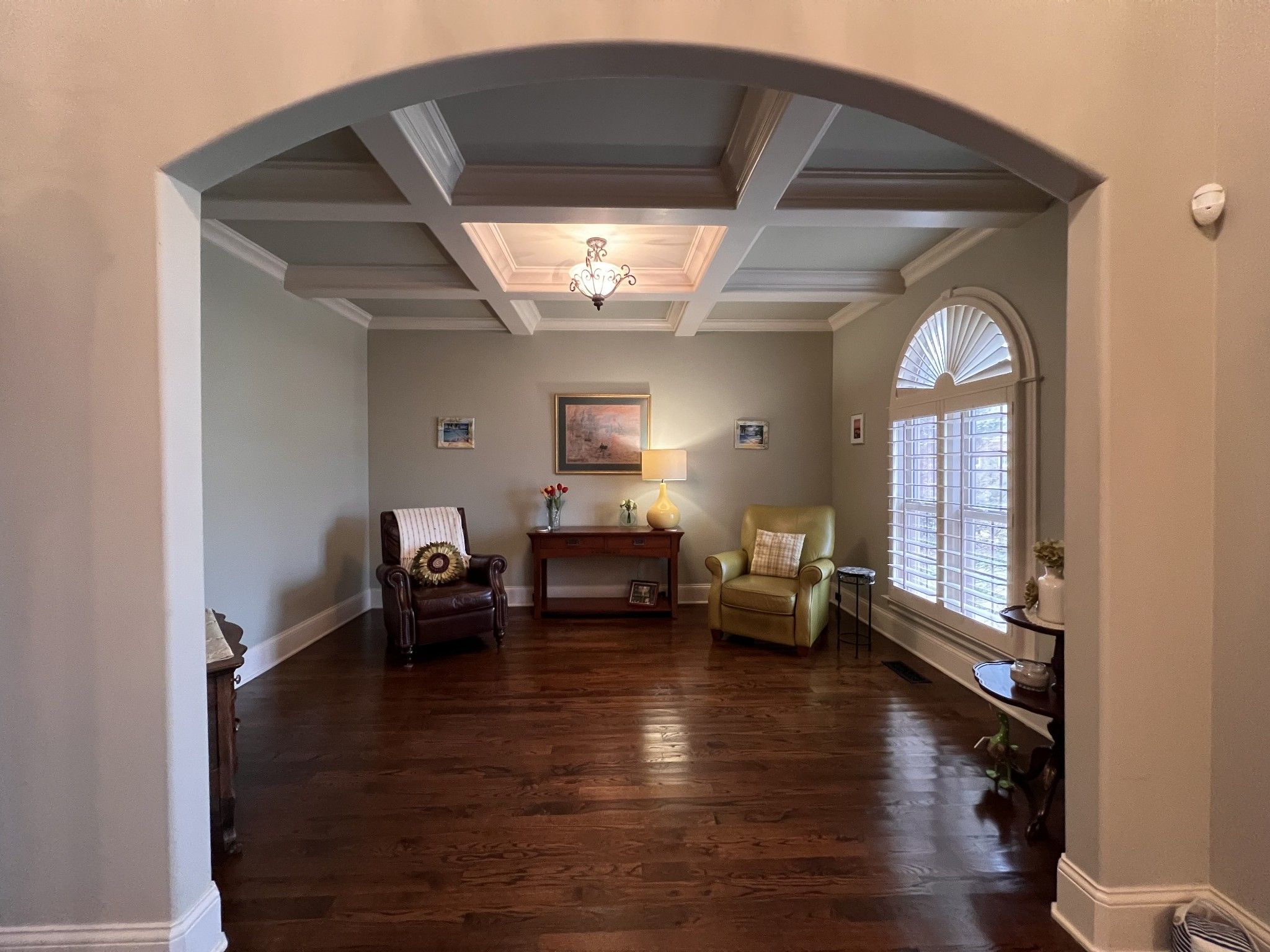 109 Coachlight Ct