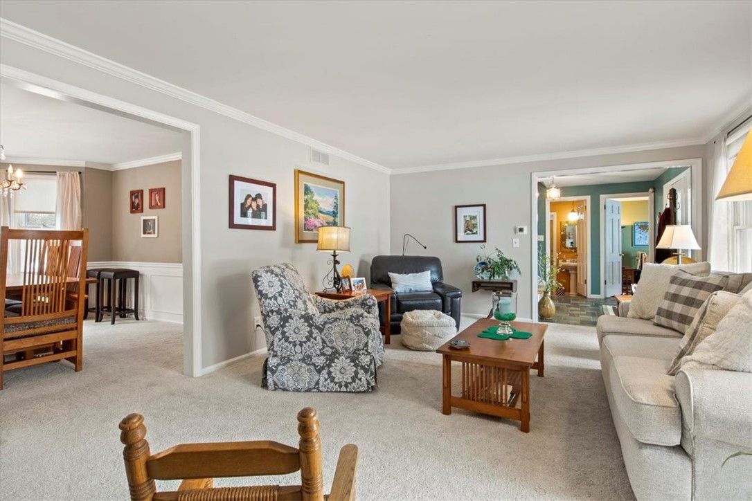 8 Widewaters Lane