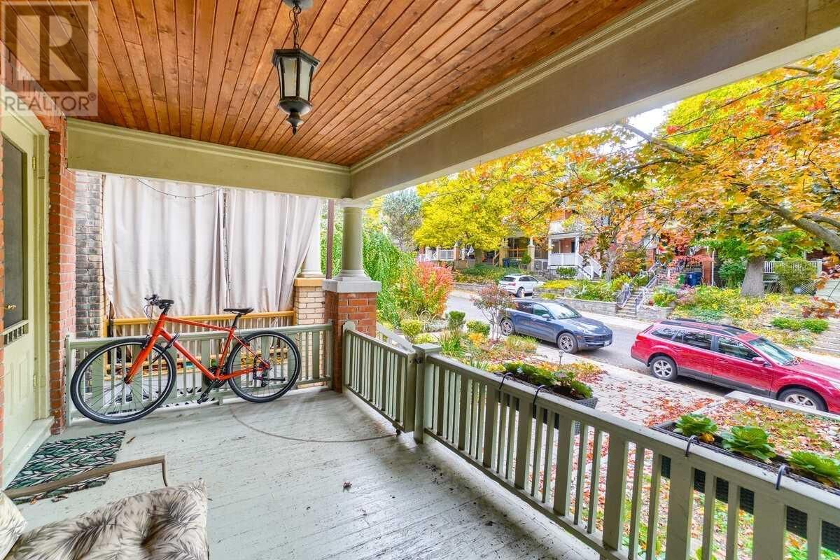 284 WAVERLEY RD