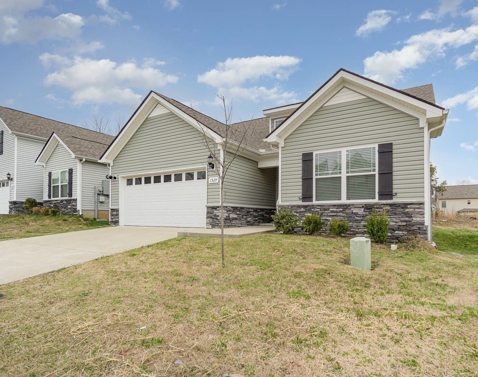 1529 Hamilton Cross Dr