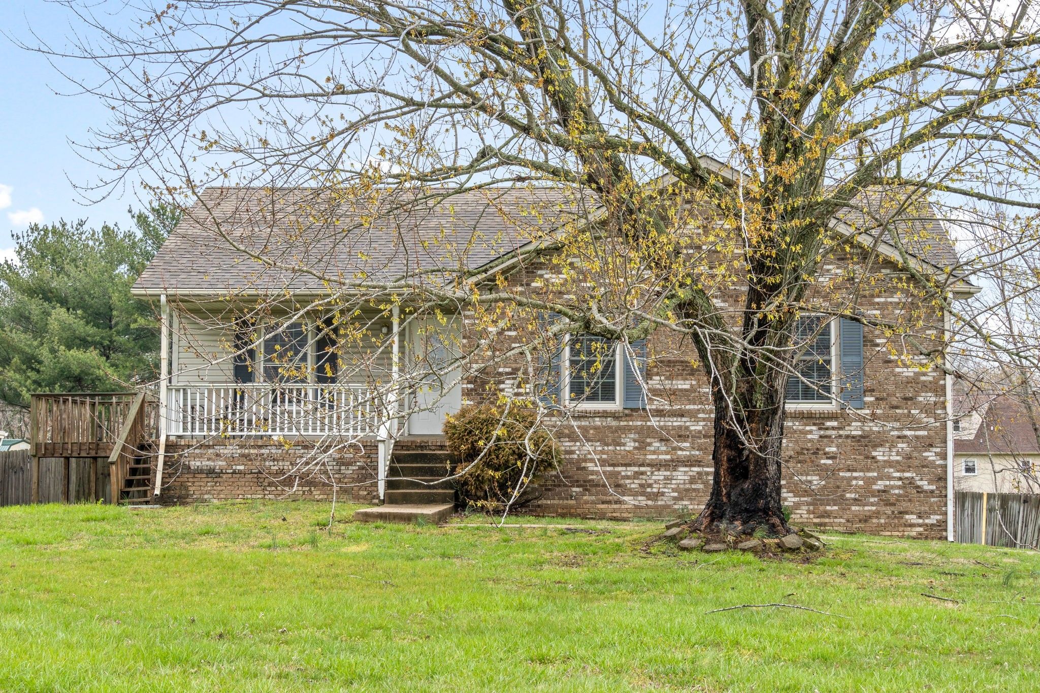 3762 Gracelawn Dr