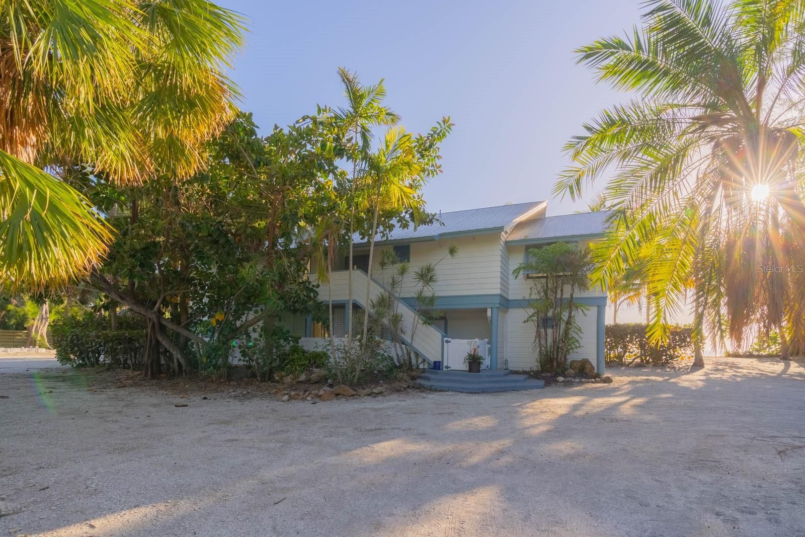 7722 Sanderling Road