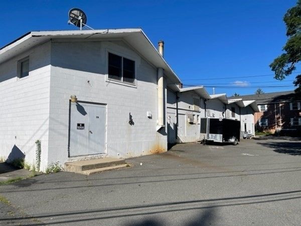 21 Locust Street