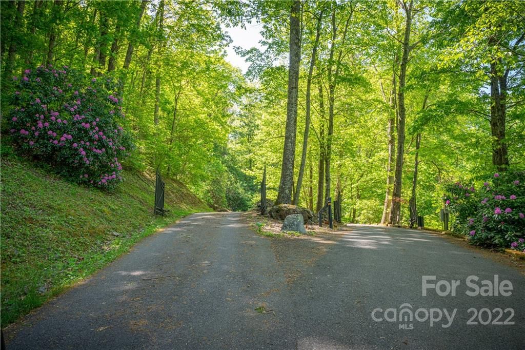 0000 Legend Road