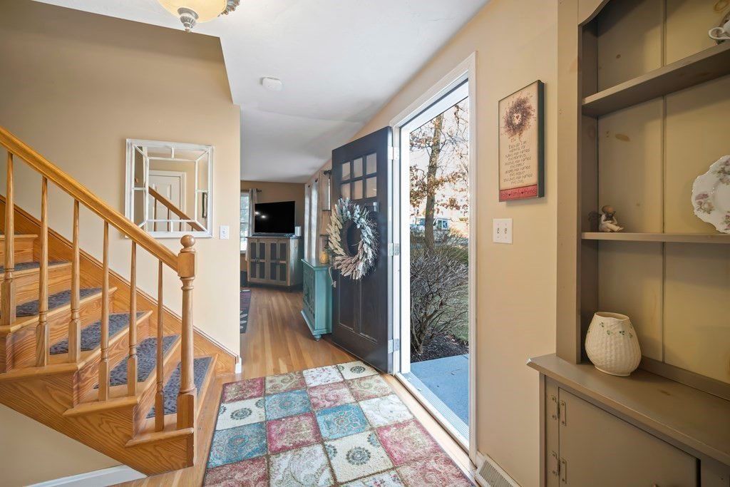 30 Patricia Dr