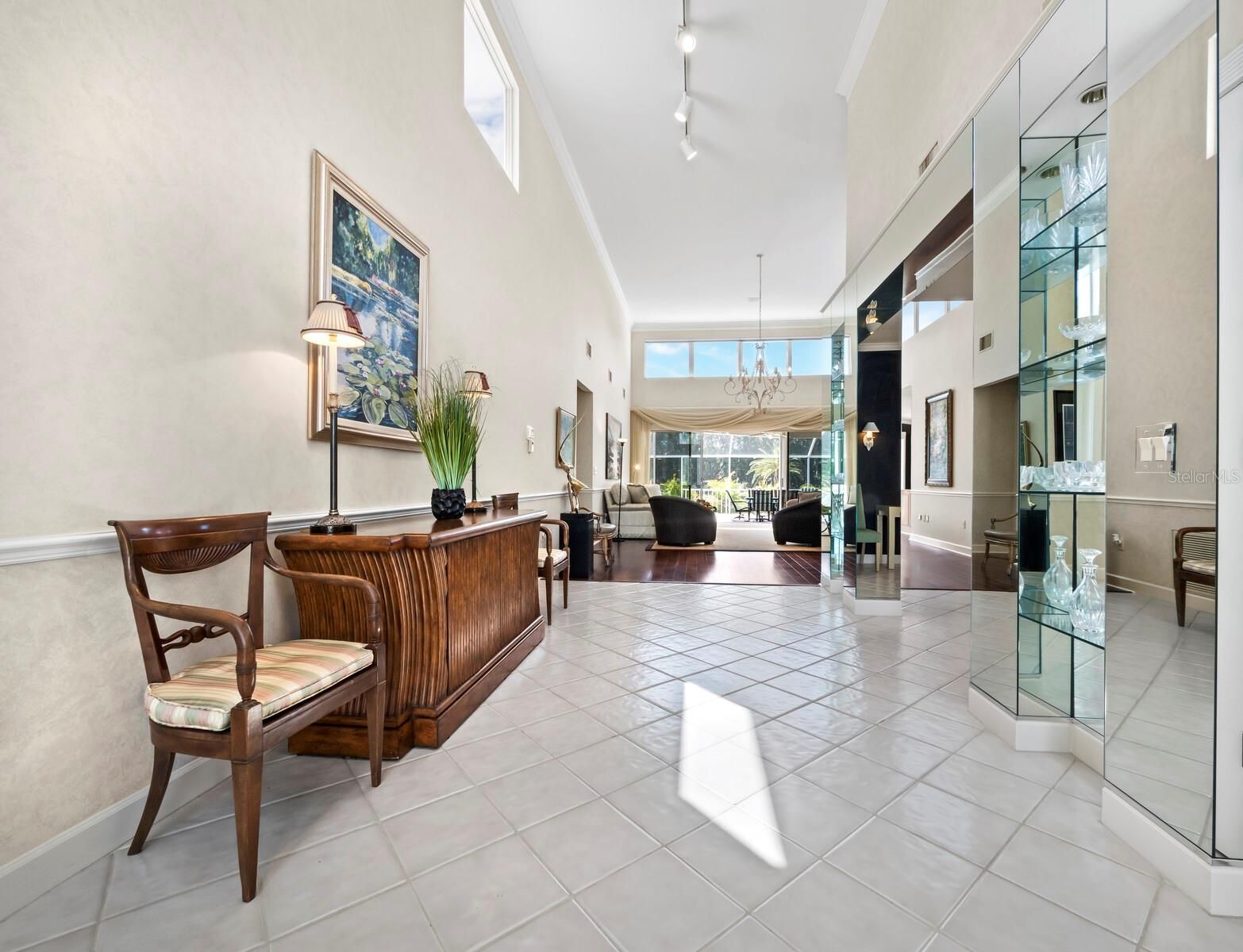 3501 Mistletoe Lane