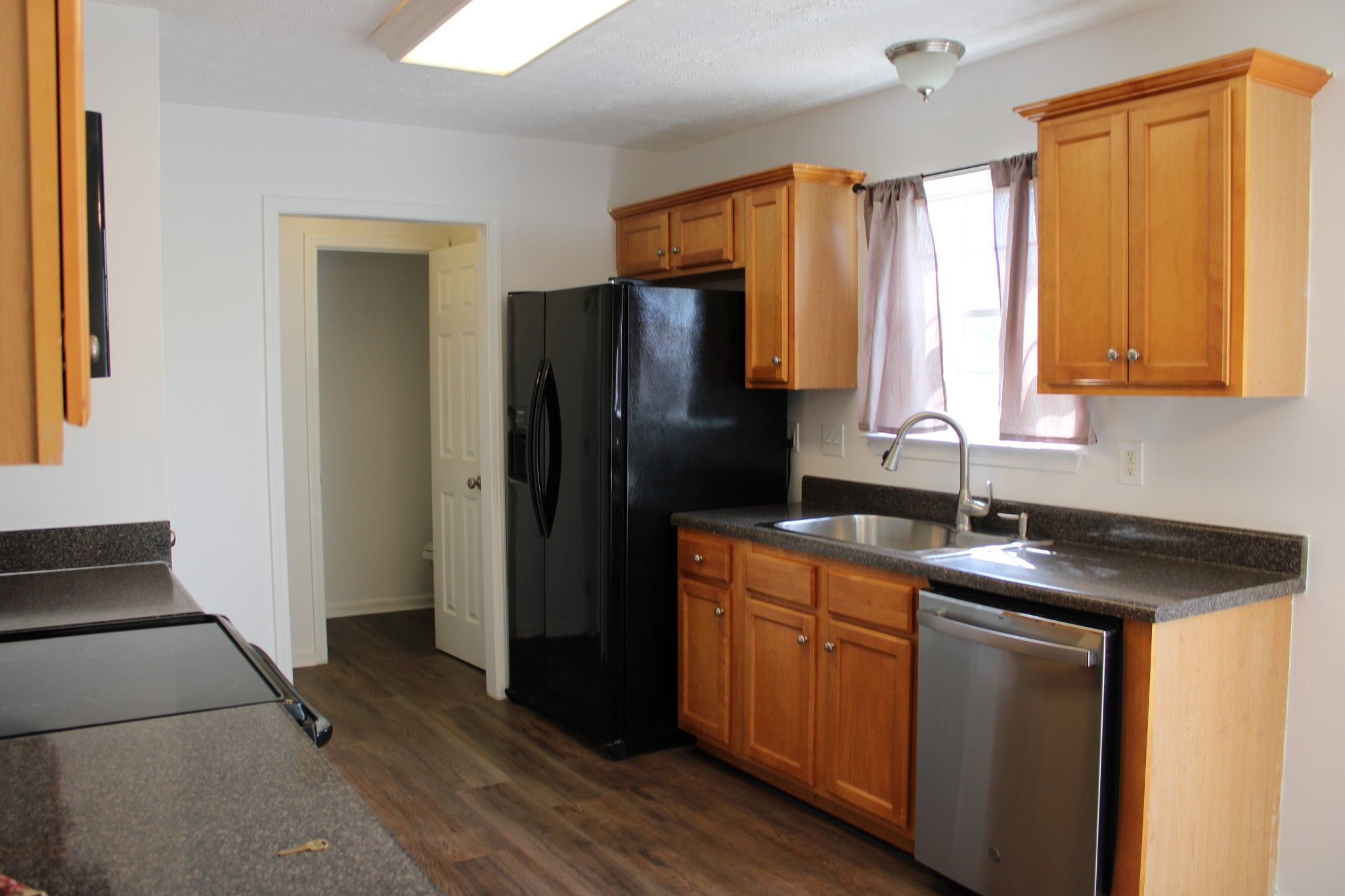 2912 Bayshore Cv
