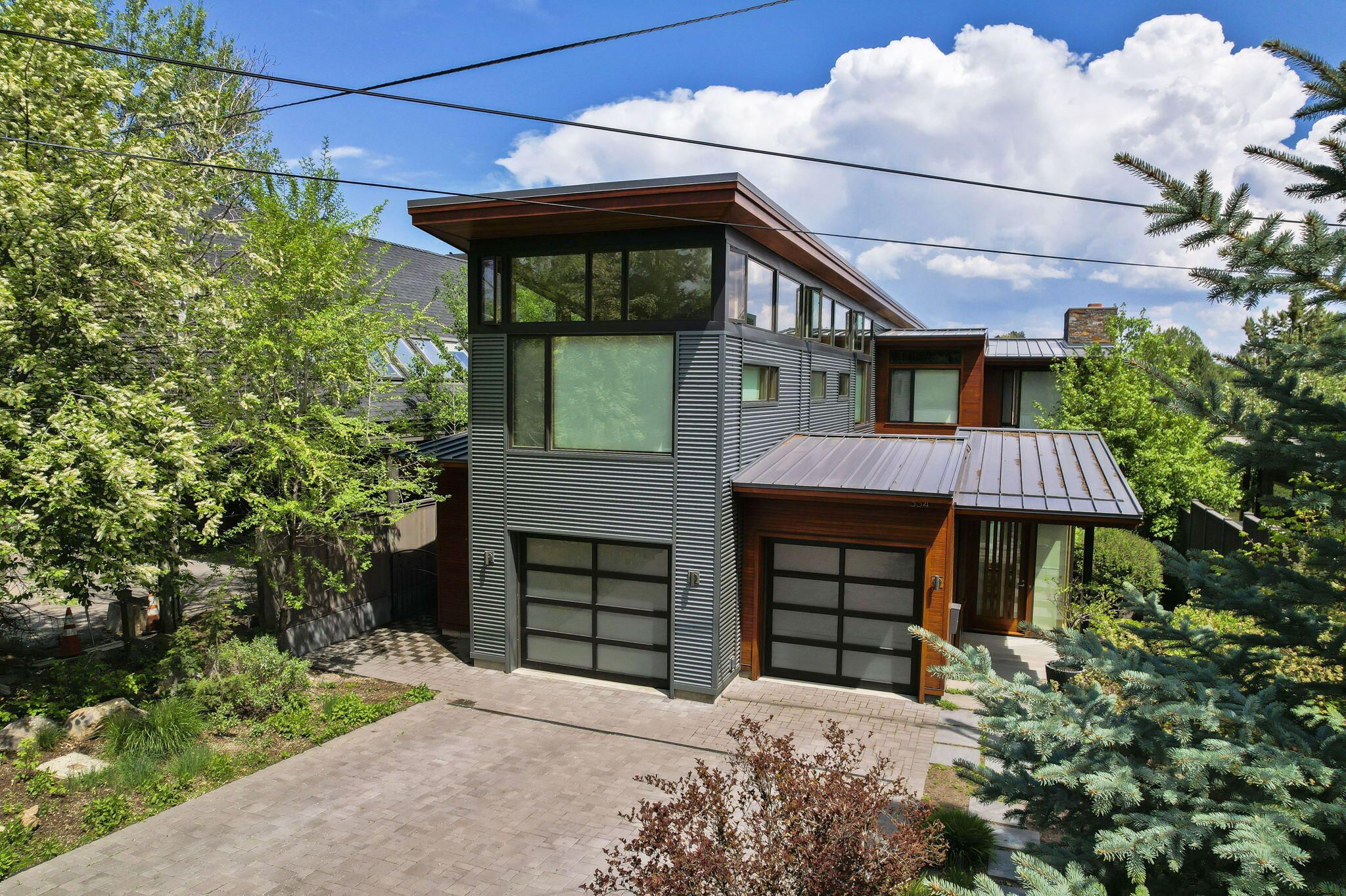 334 NW Columbia Street