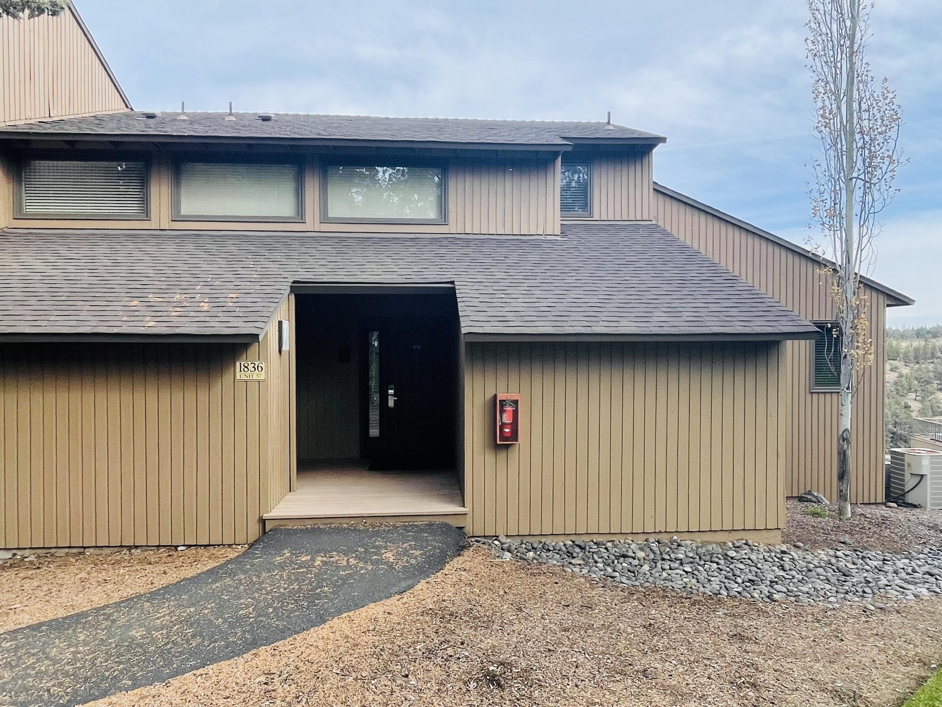 1836 Redtail Hawk Drive