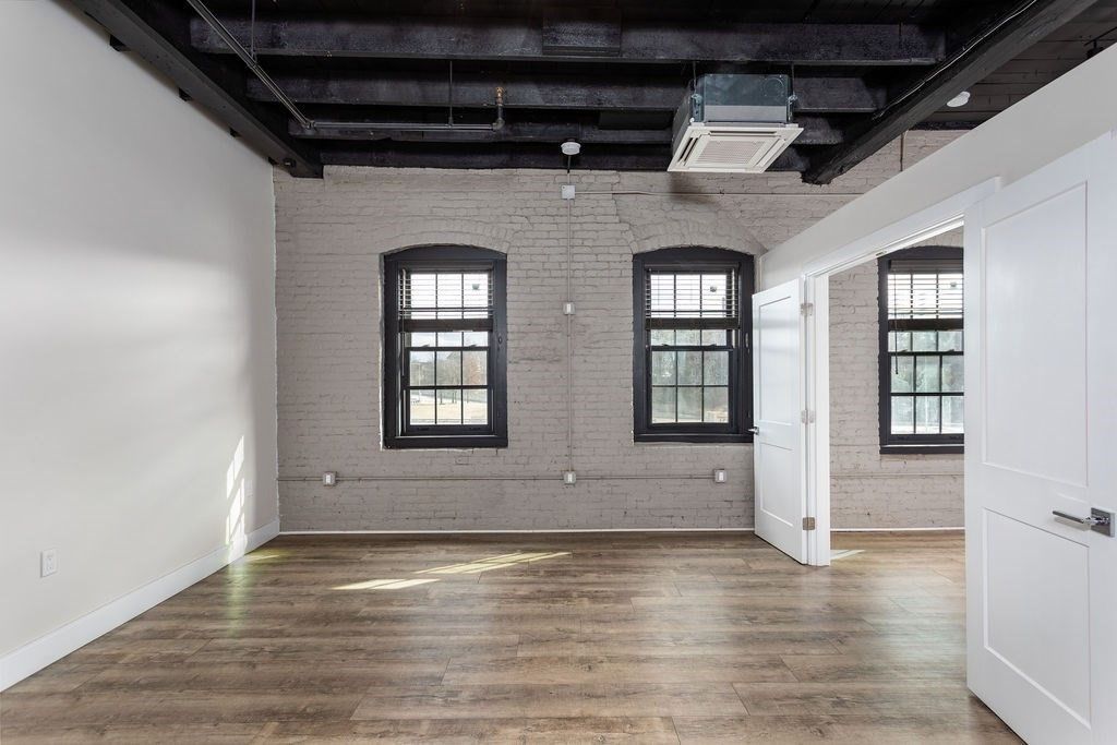 28 Water St