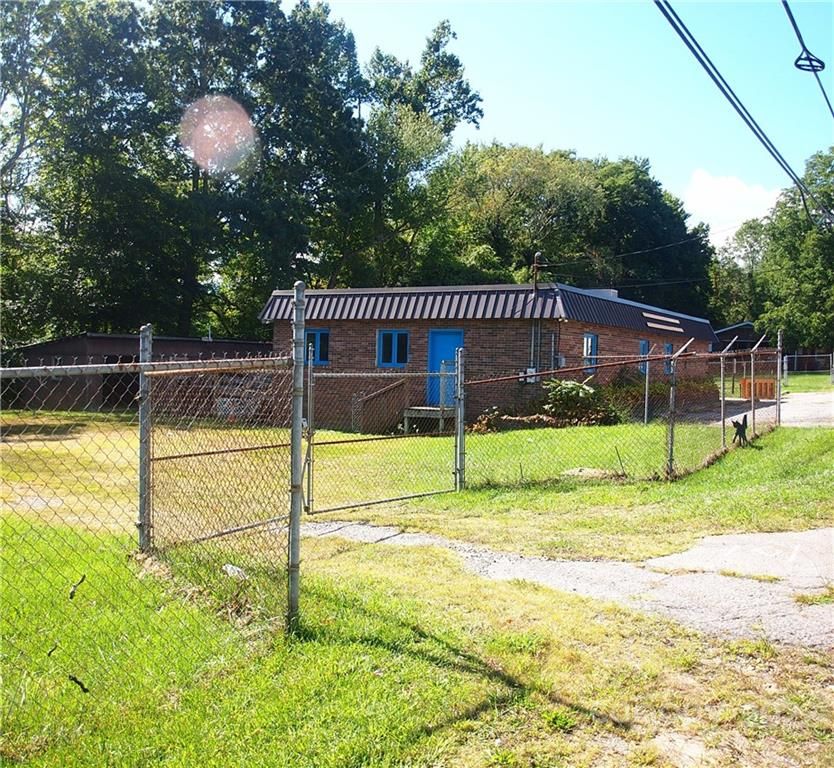 1521 Sulphur Springs Road