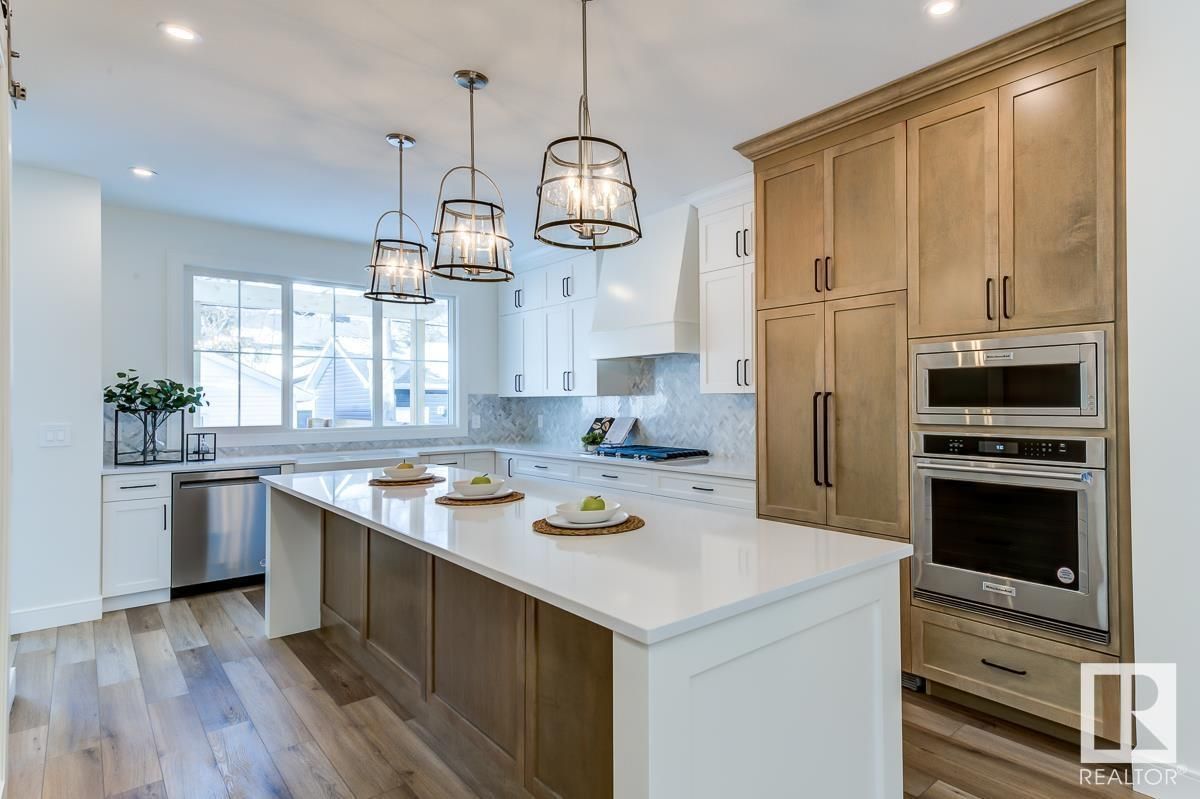 10824 128 ST NW