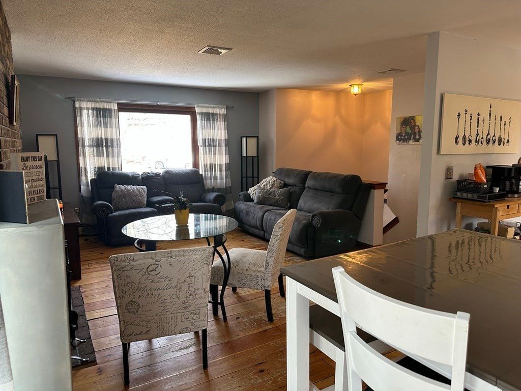 1 Iroquois Dr