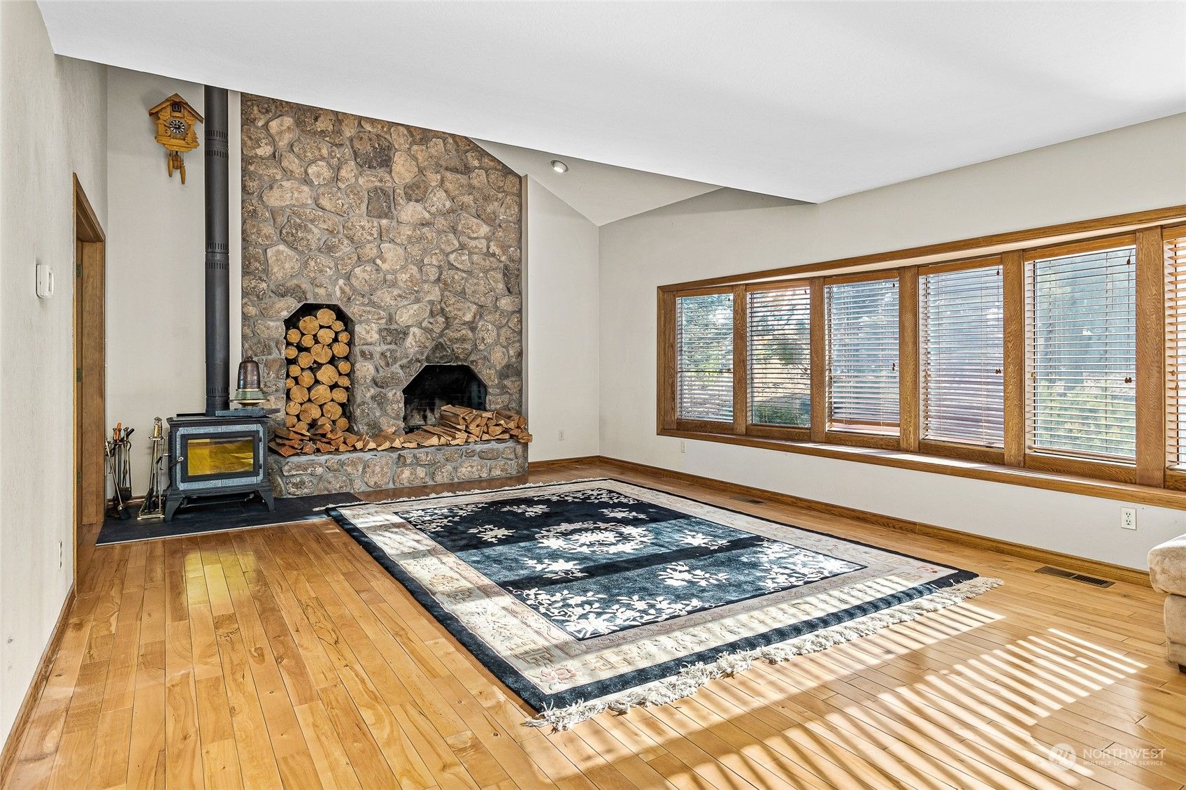 221 Lookout Point Drive
