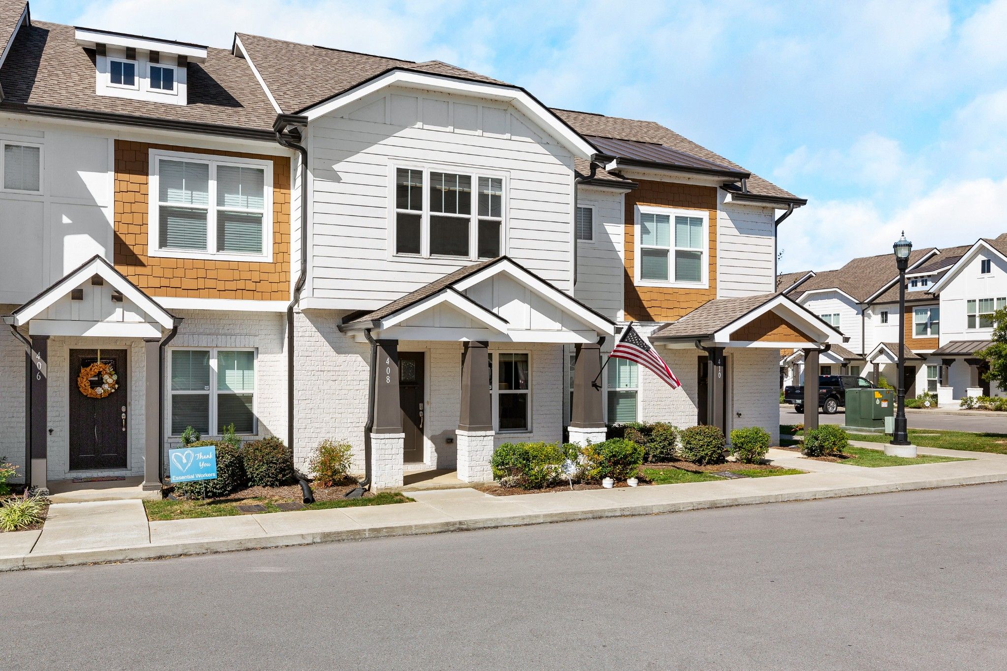 408 W Mill Dr