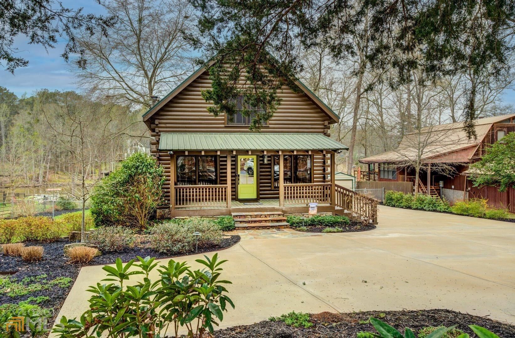 179 Parrot Drive
