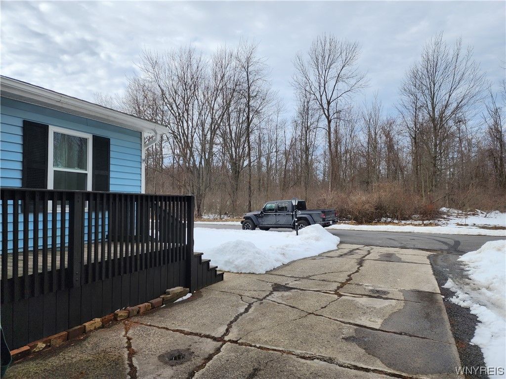 27 Willow Road