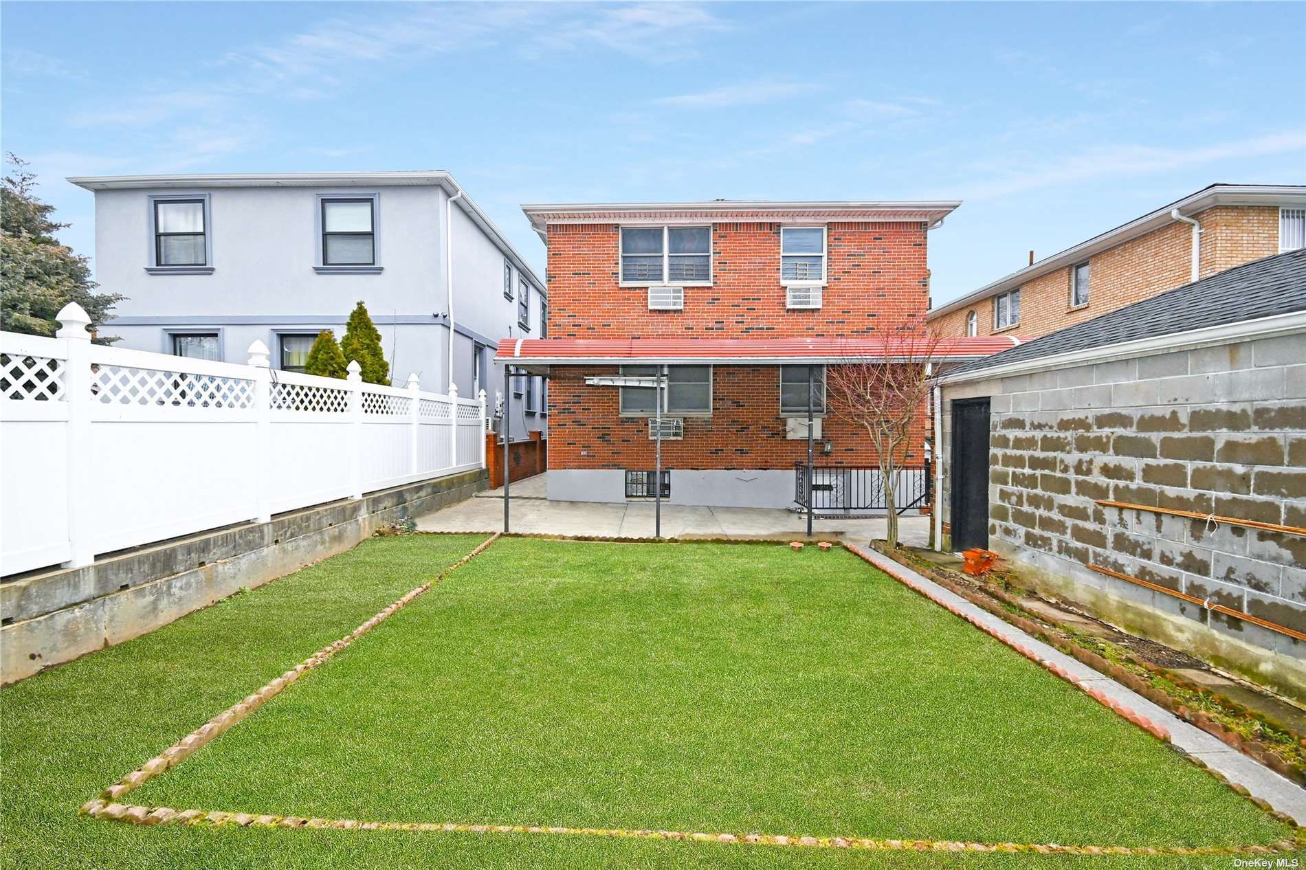 22-18 Ryan Street
