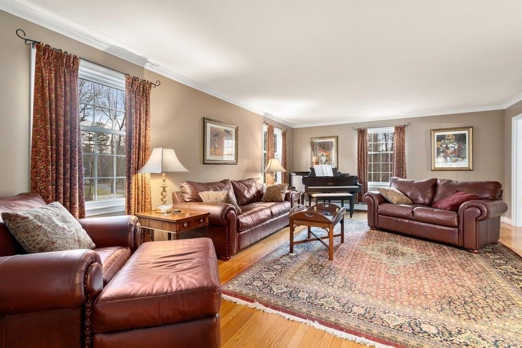 52 Birchwood Dr