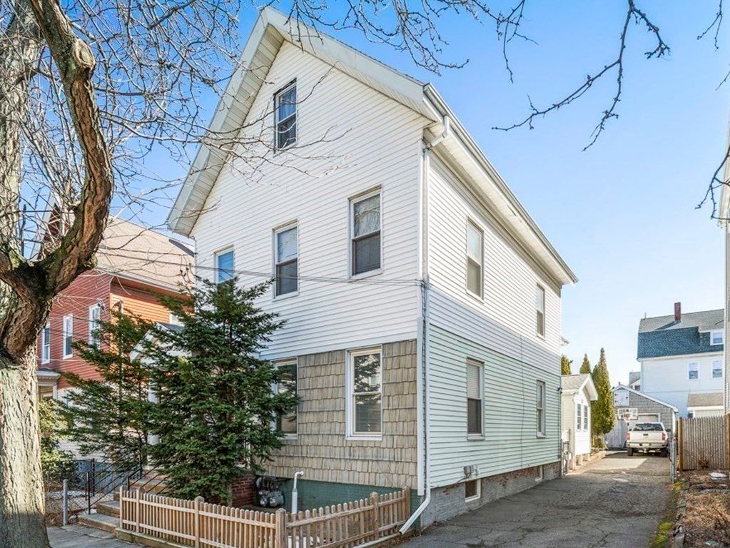 12 Sargent Ave