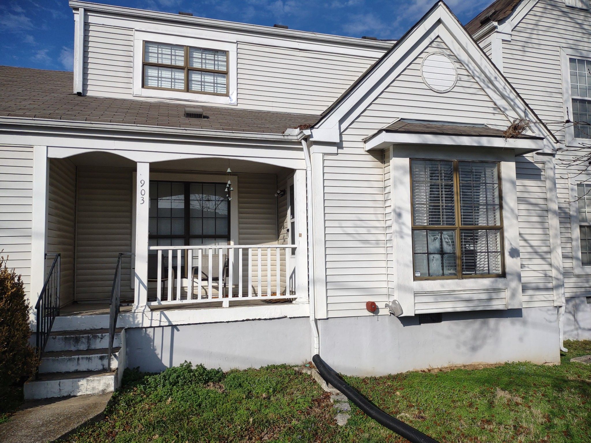 903 Rachels Pl