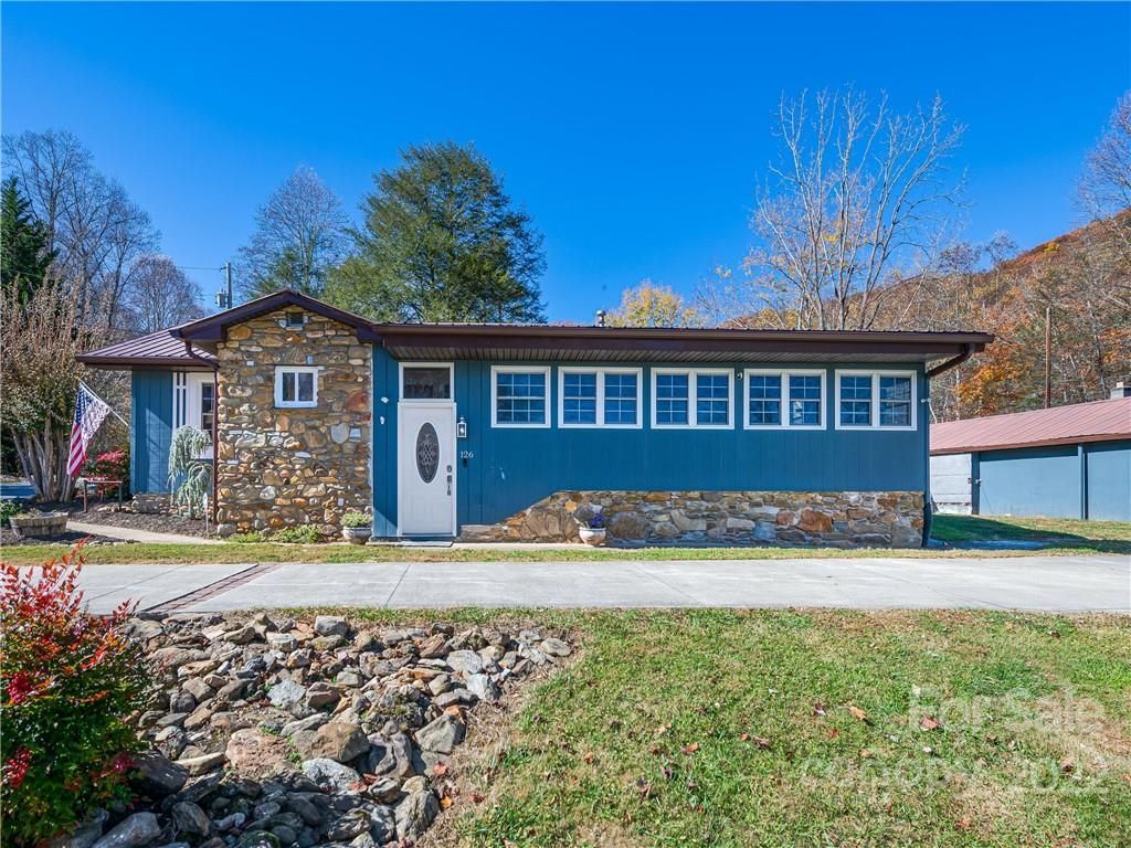 126 Sams Branch Road