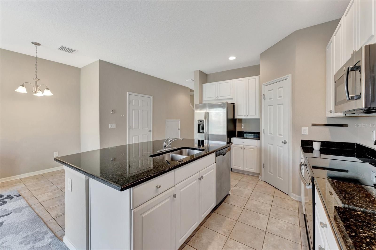 7087 Towne Lake Road