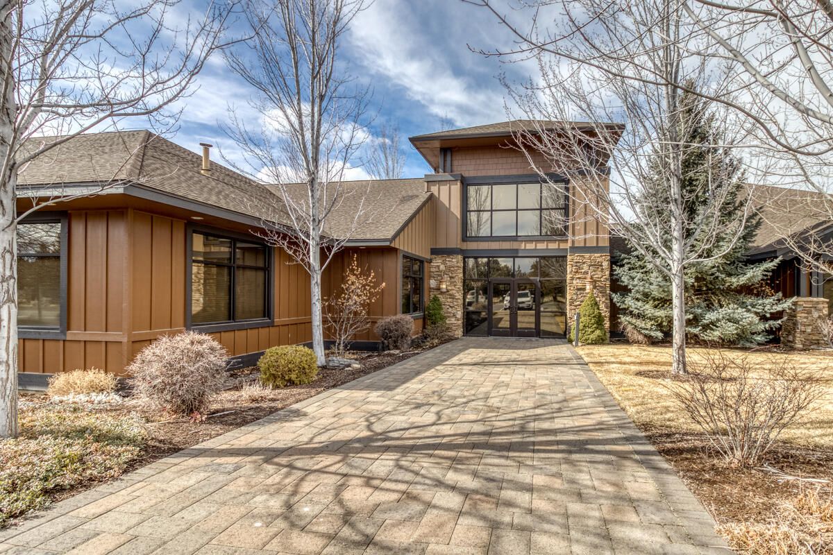 7555 Falcon Crest Drive