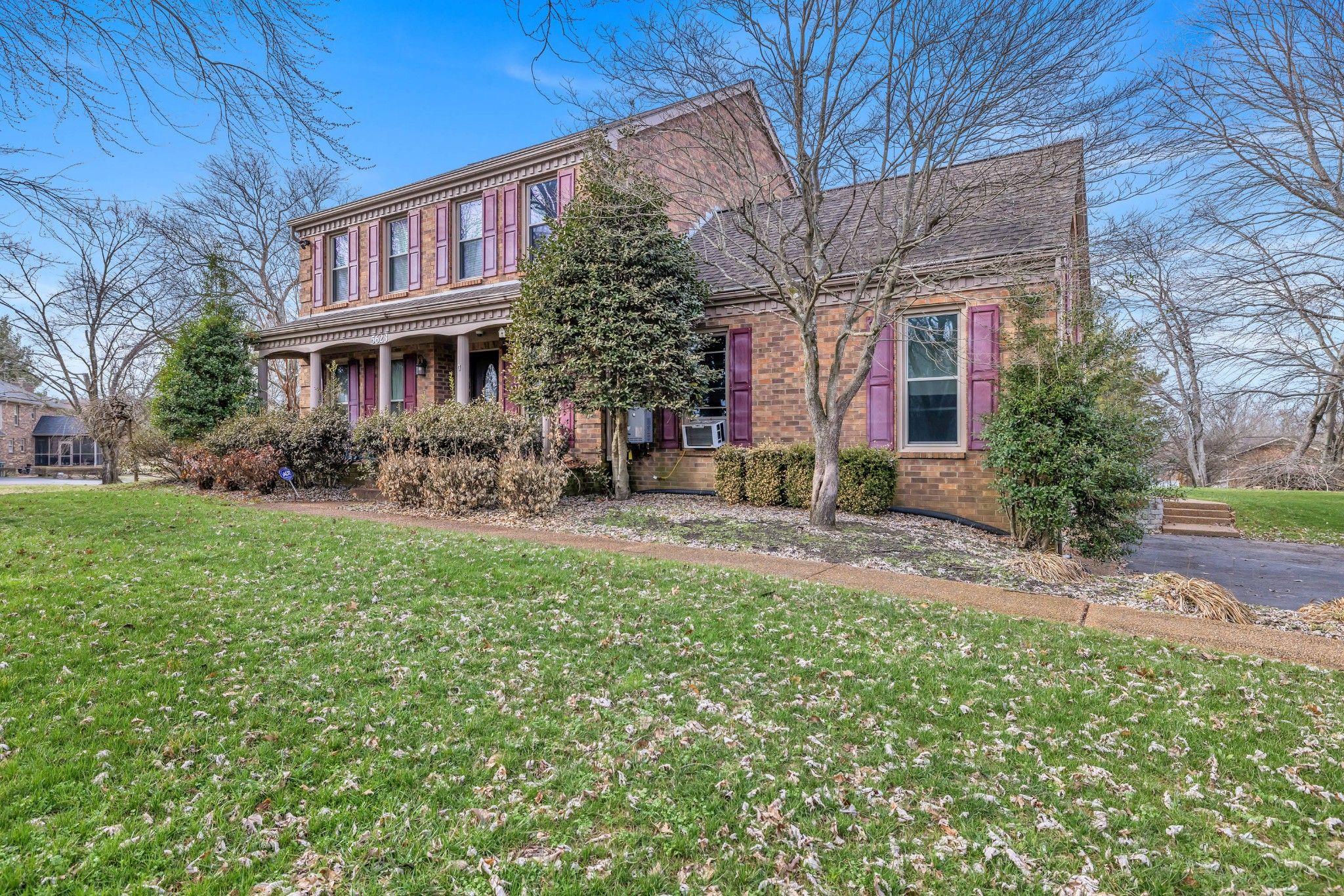 5623 Scenic Ridge Dr