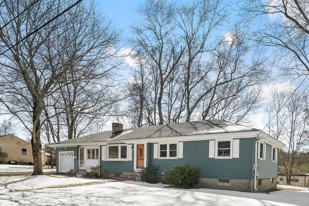 20 Clearwater Rd