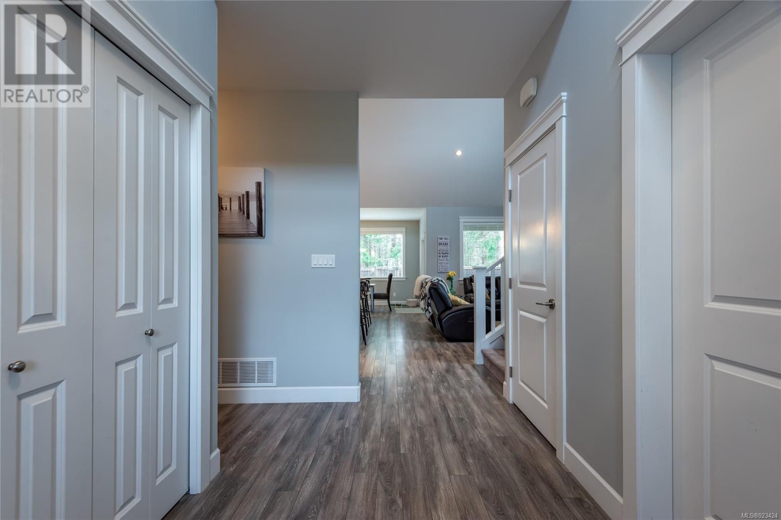807 Timberline Dr