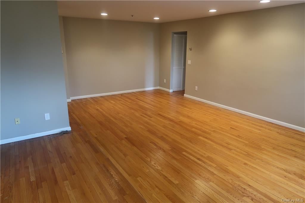 300 Livingston Avenue