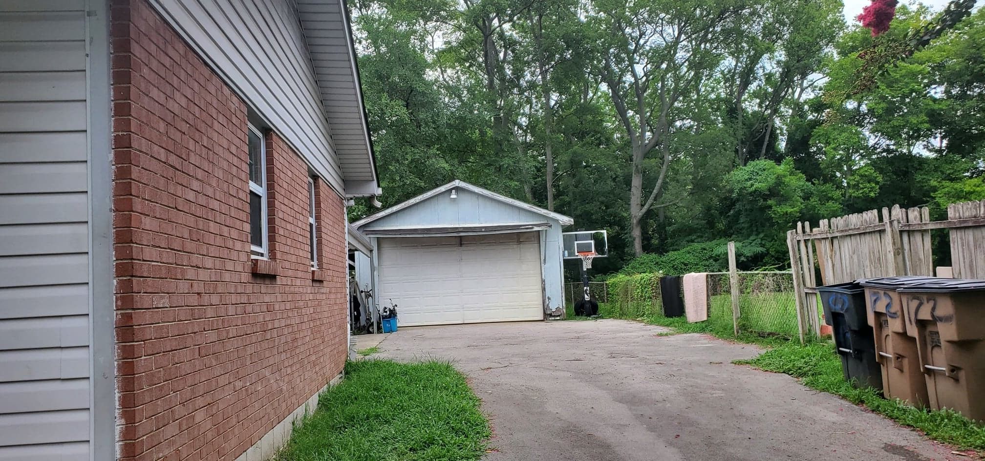 172 Luna Dr