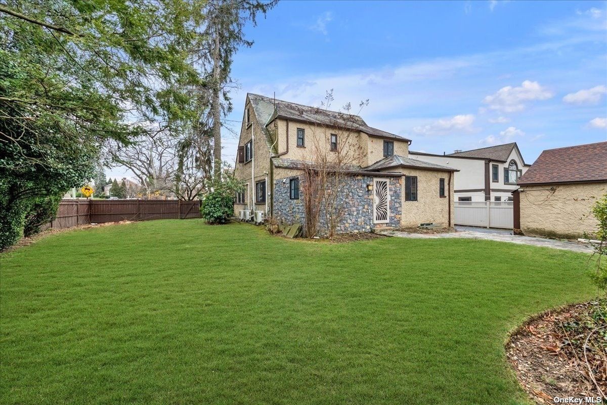 1 Carolina Road