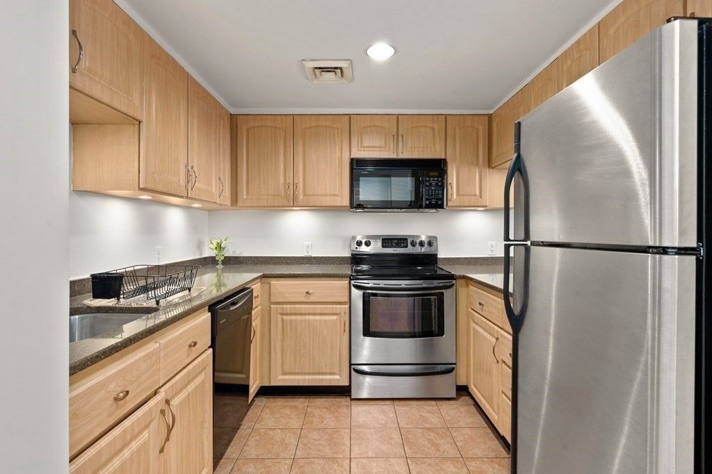 50 Saint Stephen St