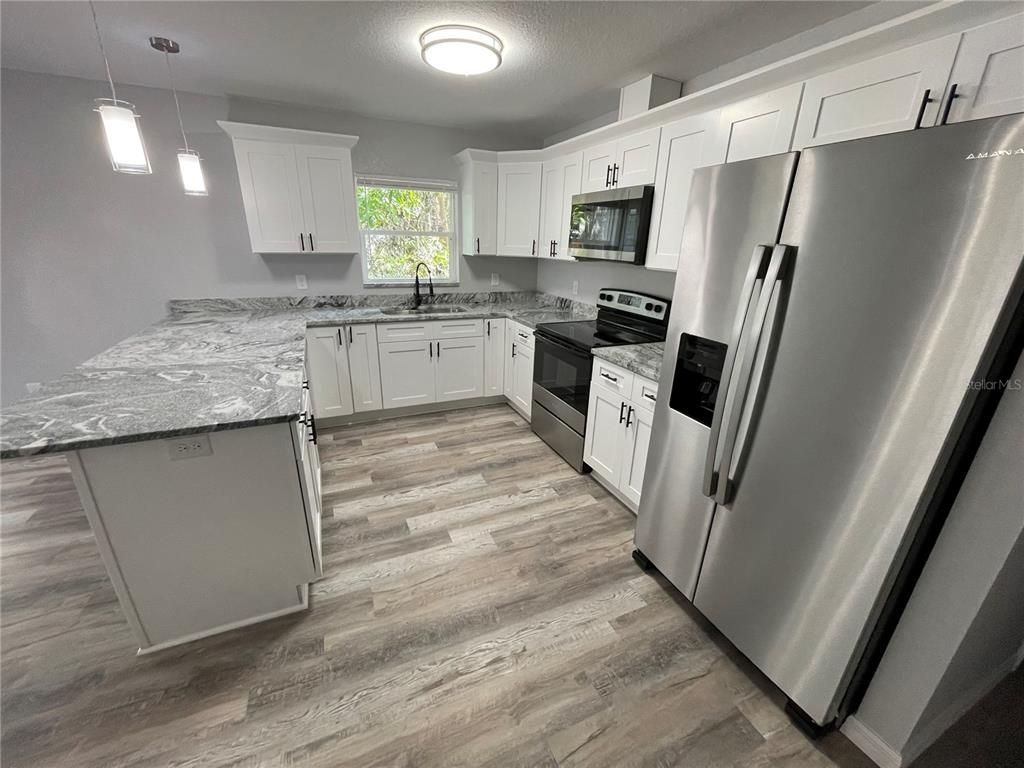 1940 Magnolia Street E