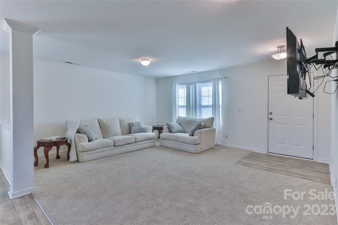 211 Clove Hitch Drive
