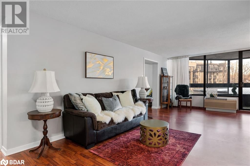 181 COLLIER Street Unit# 201