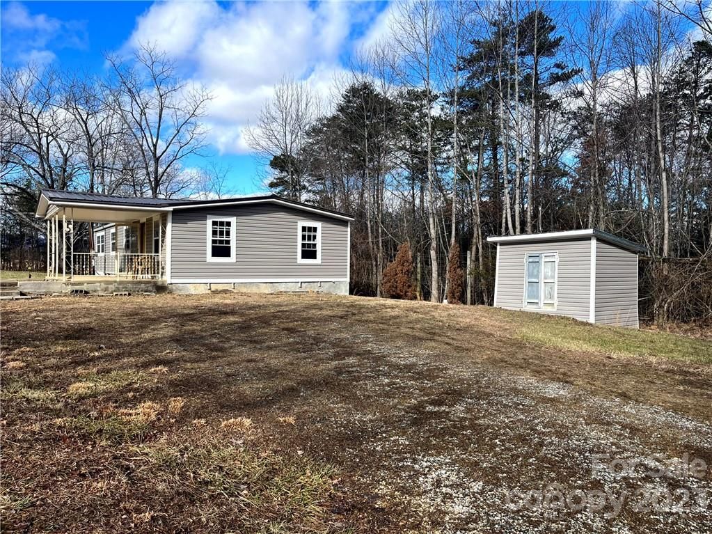 5 Hidden Creek Drive