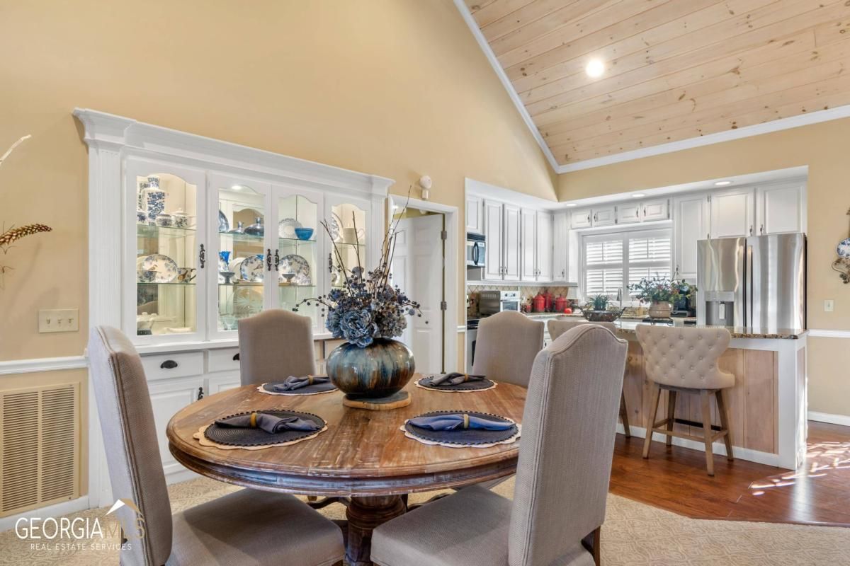 1201 Golf View Lane