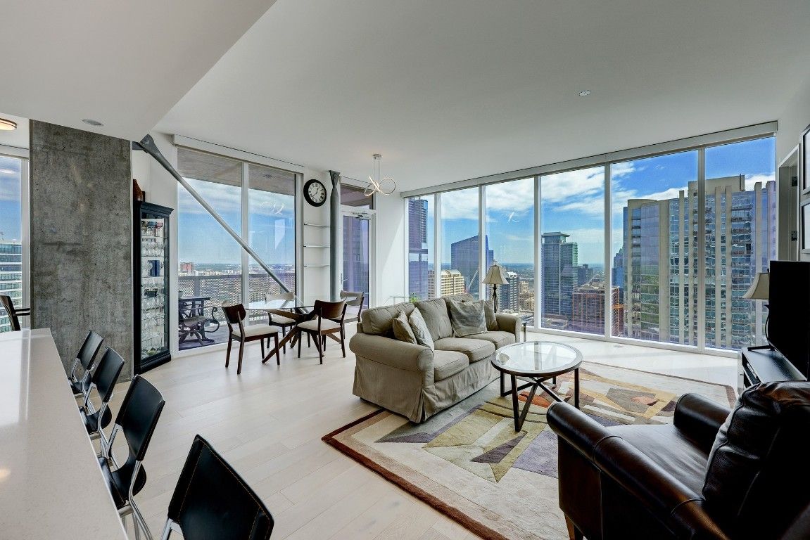 301 West Avenue