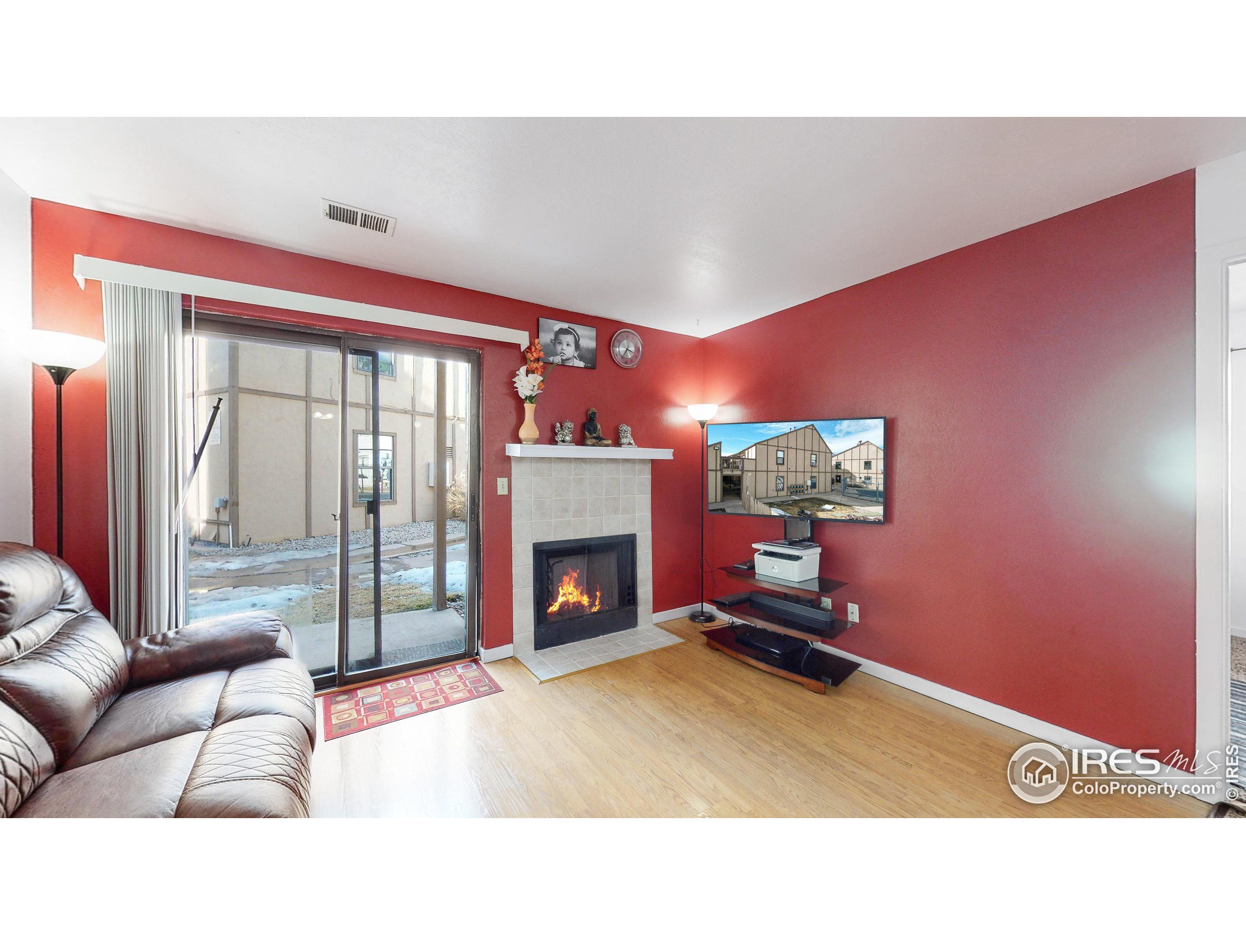 225 E 8th Ave