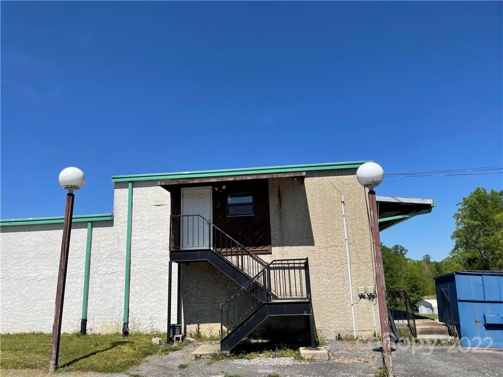 1281 Ridge Road