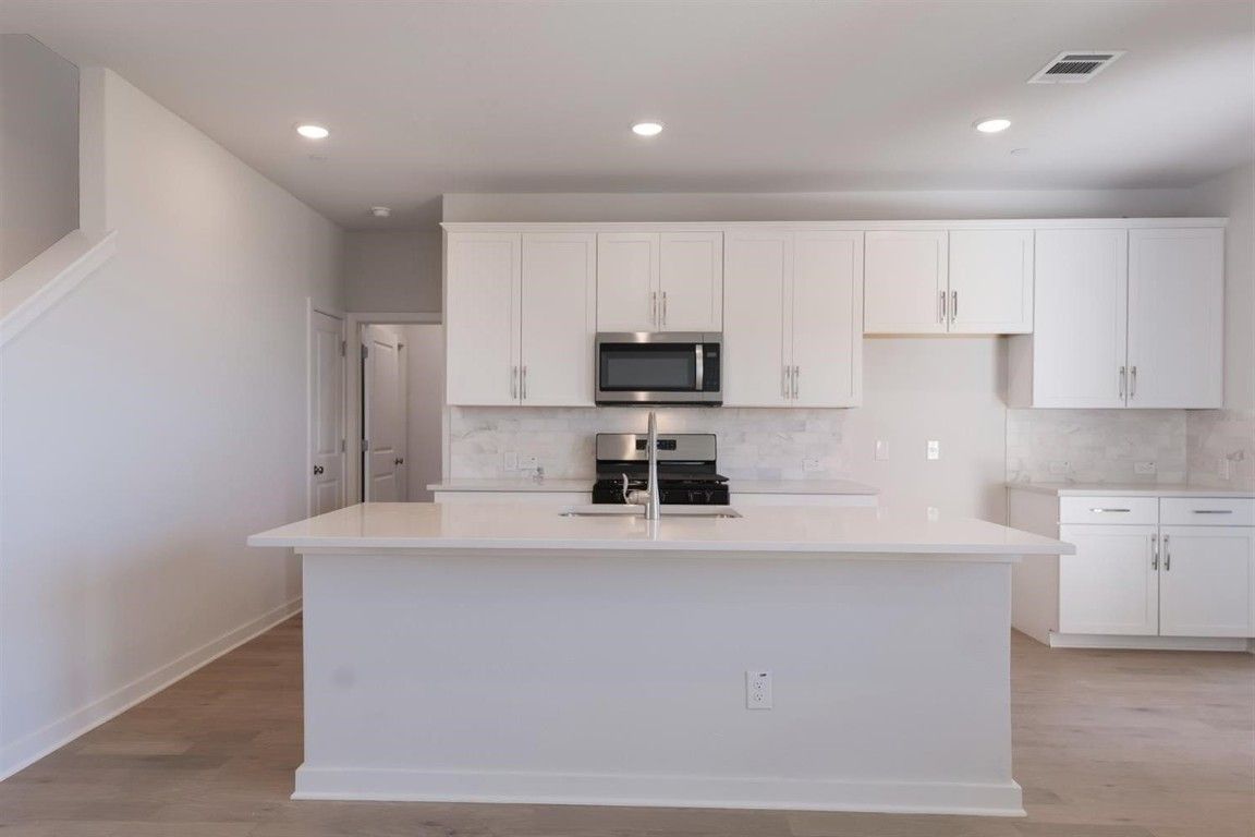 2500 Forest Creek Drive