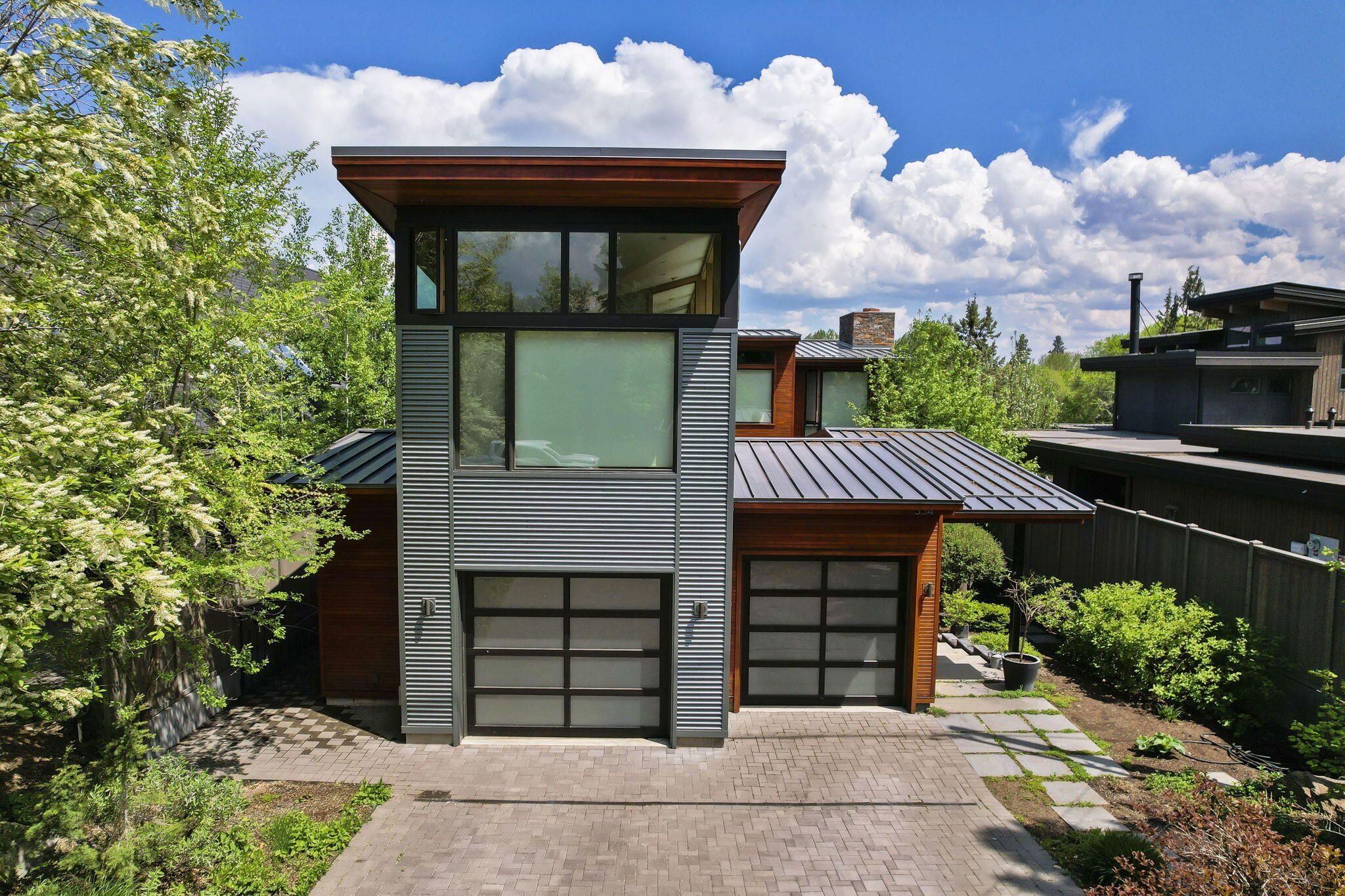 334 NW Columbia Street