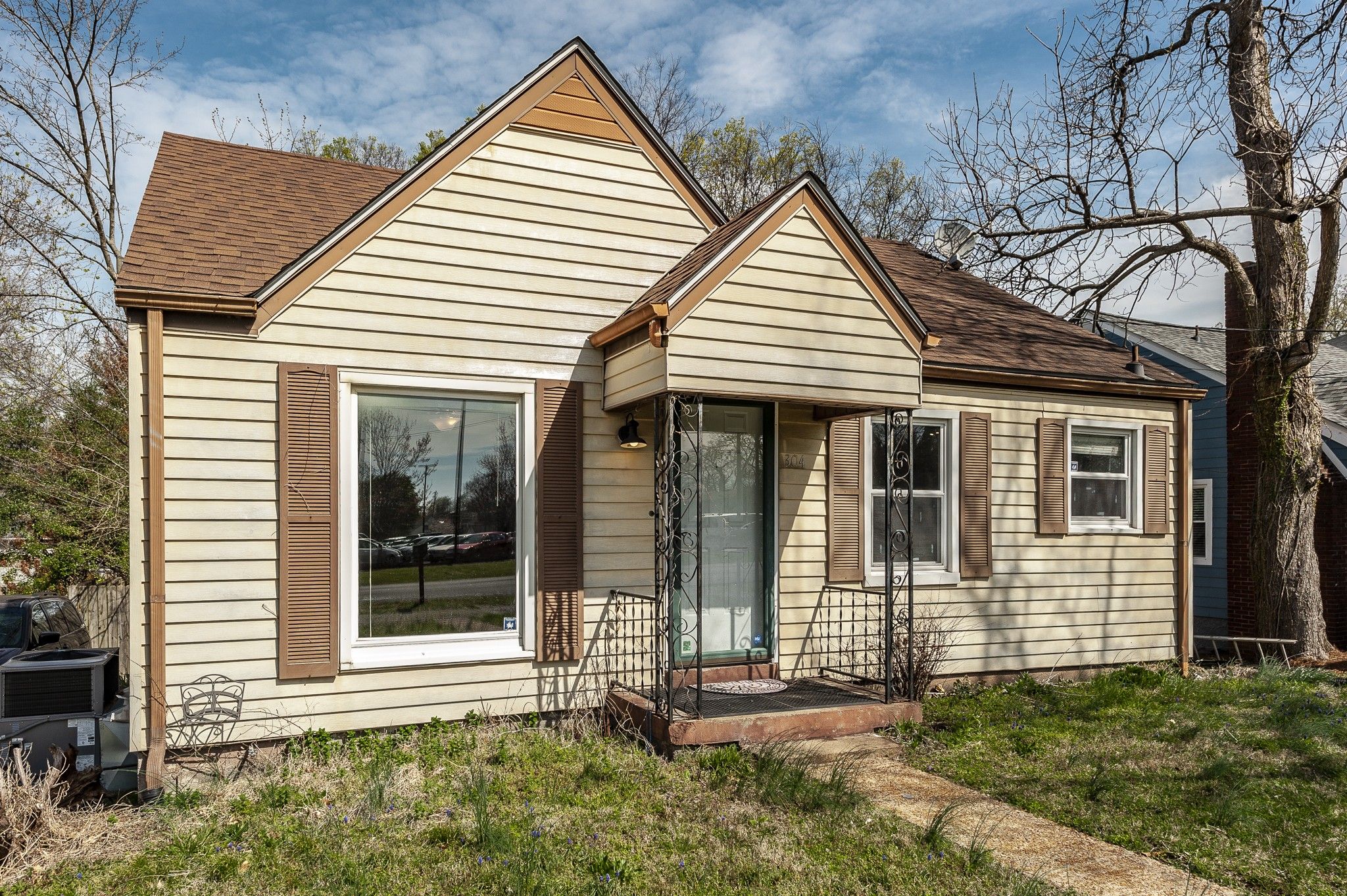 304 Sunrise Ave